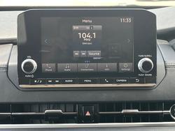 2024 Mitsubishi Outlander ES