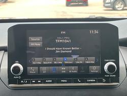 2024 Mitsubishi Outlander ES