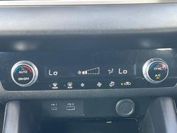 2024 Mitsubishi Outlander ES