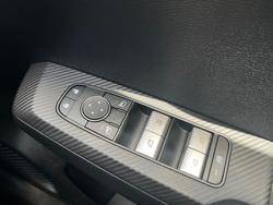 2024 Mitsubishi Outlander ES