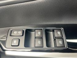 2024 Mitsubishi Pajero Sport GLX