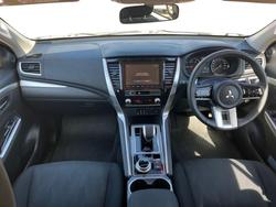 2024 Mitsubishi Pajero Sport GLX