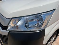 2021 Toyota HiAce Commuter