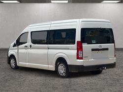 2021 Toyota HiAce Commuter