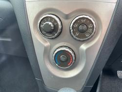 2014 Toyota Yaris YRS