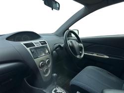 2014 Toyota Yaris YRS