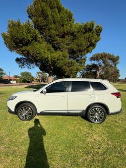 2015 Mitsubishi Outlander LS