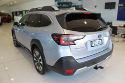 2022 Subaru Outback AWD Touring