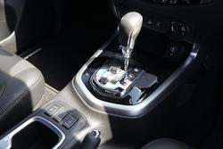 2025 Nissan Navara ST-X