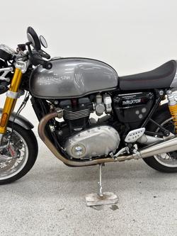 2017 Triumph THRUXTON R Silver