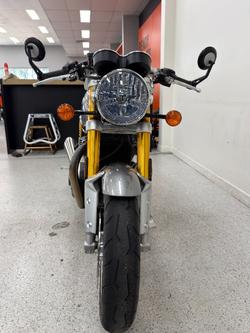 2017 Triumph THRUXTON R Silver