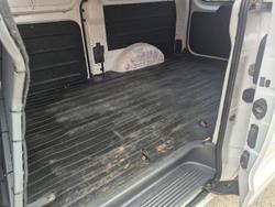 2014 Hyundai iLoad TQ2-V MY14 Creamy White