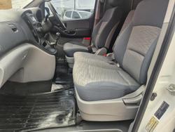 2014 Hyundai iLoad TQ2-V MY14 Creamy White