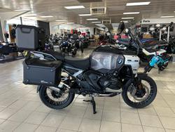 BMW R 1300 GS Adventure Triple Black