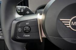 2025 MINI Cooper S Favoured