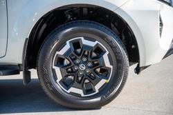 2025 Nissan Navara ST-X