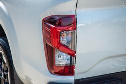 2025 Nissan Navara ST-X