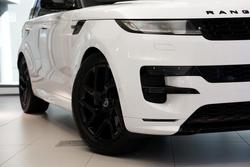 2025 Land Rover Range Rover Sport D250 Dynamic SE