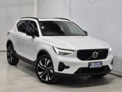 2023 Volvo XC40 Ultimate B5 Dark