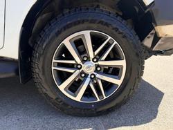 2016 Toyota Hilux SR5