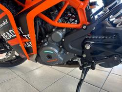 2022 KTM RC 390 RC Orange