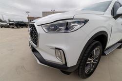 2021 LDV D90 Executive
