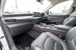 2021 LDV D90 Executive