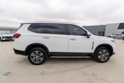 2021 LDV D90 Executive