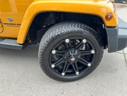 2014 JEEP WRANGLER UNLIMITED OVERLAND (4x4) JK MY13 Gold