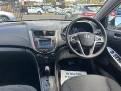 2015 Hyundai Accent Active