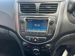 2015 Hyundai Accent Active