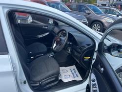 2015 Hyundai Accent Active