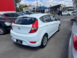 2015 Hyundai Accent Active