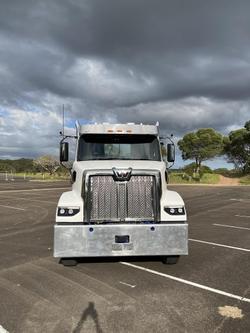 2023 Western Star 48X
