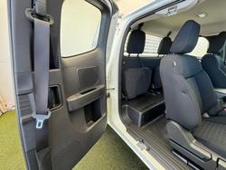 2025 Mitsubishi Triton GLX