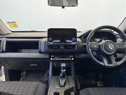 2025 Mitsubishi Triton GLX