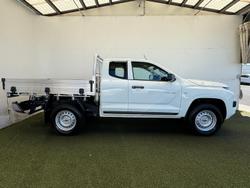 2025 Mitsubishi Triton GLX