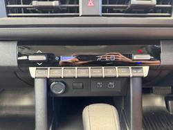 2025 Mitsubishi Triton GLX