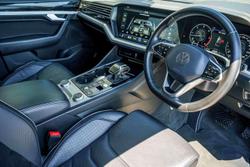 2023 Volkswagen Touareg 210TDI Elegance