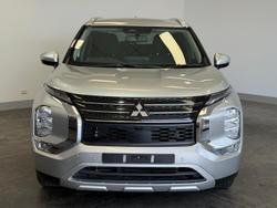 2024 Mitsubishi Outlander LS