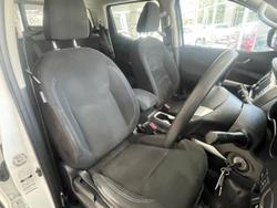 2020 Nissan Navara SL