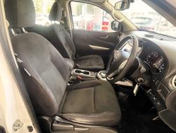 2020 Nissan Navara SL