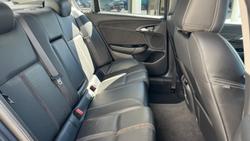 2016 Holden Special Vehicles Clubsport R8 SV Black