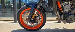 2023 Ktm 890 DUKE R ORANGE