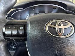 2020 Toyota Hilux SR