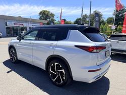 2023 Mitsubishi Outlander Exceed Tourer