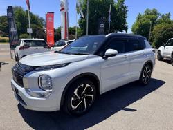 2023 Mitsubishi Outlander Exceed Tourer