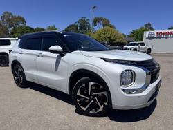 2023 Mitsubishi Outlander Exceed Tourer