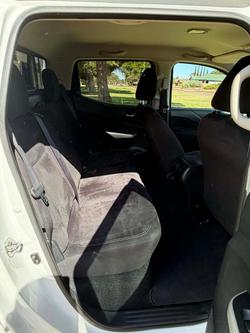 2015 Nissan Navara ST