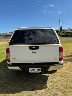 2015 Nissan Navara ST